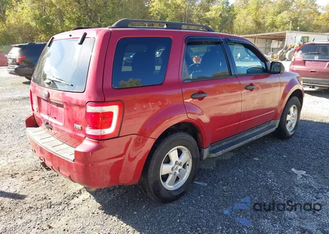 2011 Ford Escape Xlt from USA, damaged, VIN 1FMCU9DG0BKB51064